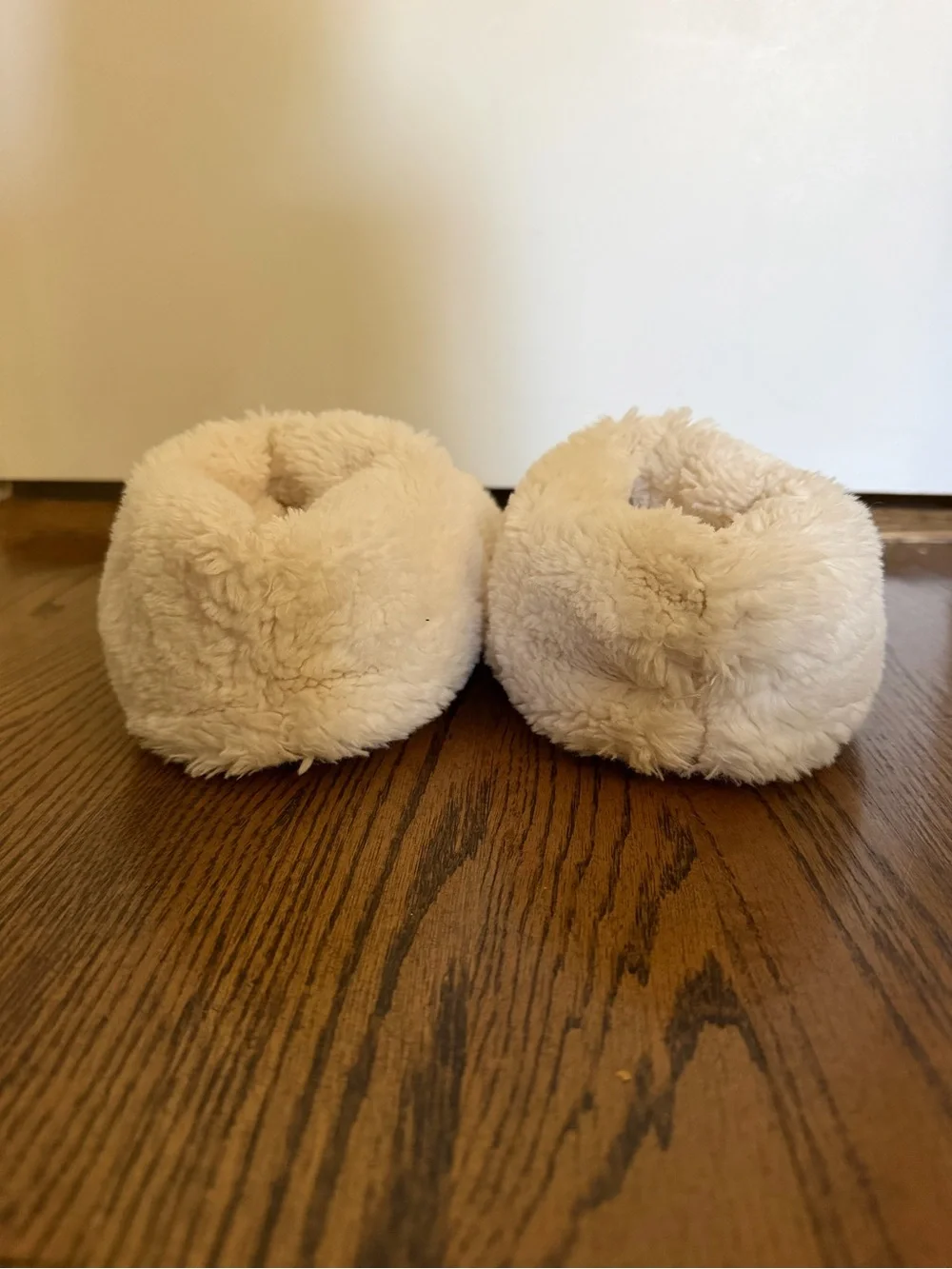 Girls White with Pink Claws Slippers - Sz 13